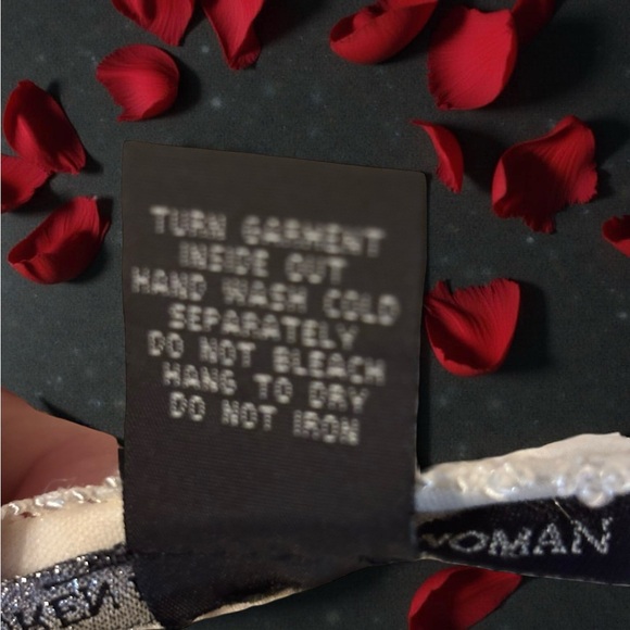 Lauren Michelle Cream Lace Blouse - Picture 3 of 4